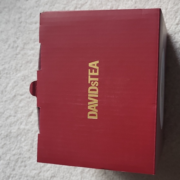 DavidsTea Latte Mug in Beetroot - Picture 3 of 4